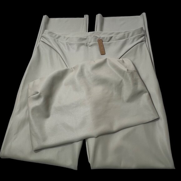 SKIMS Faux Leather Set Tube Top + Boot Cut Pants Shell 3X - Picture 16 of 16